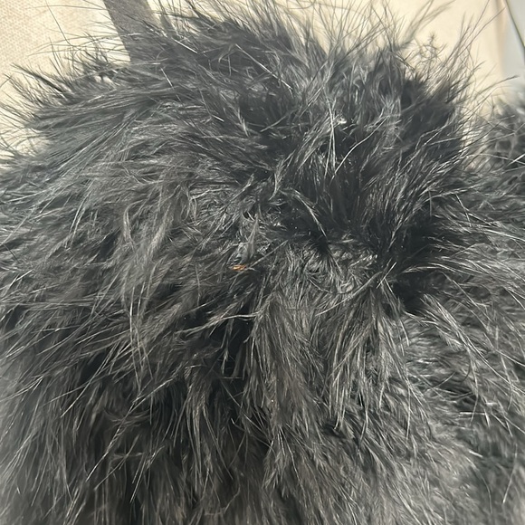 Black faux feather decorated crop top corset bra size M - Picture 7 of 12